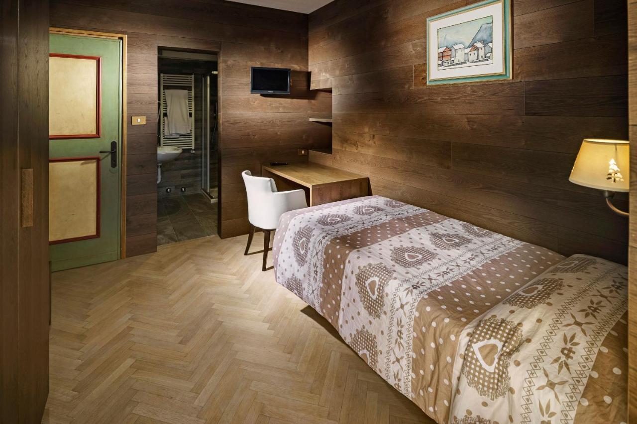 Hotel Corona Hotel 3*