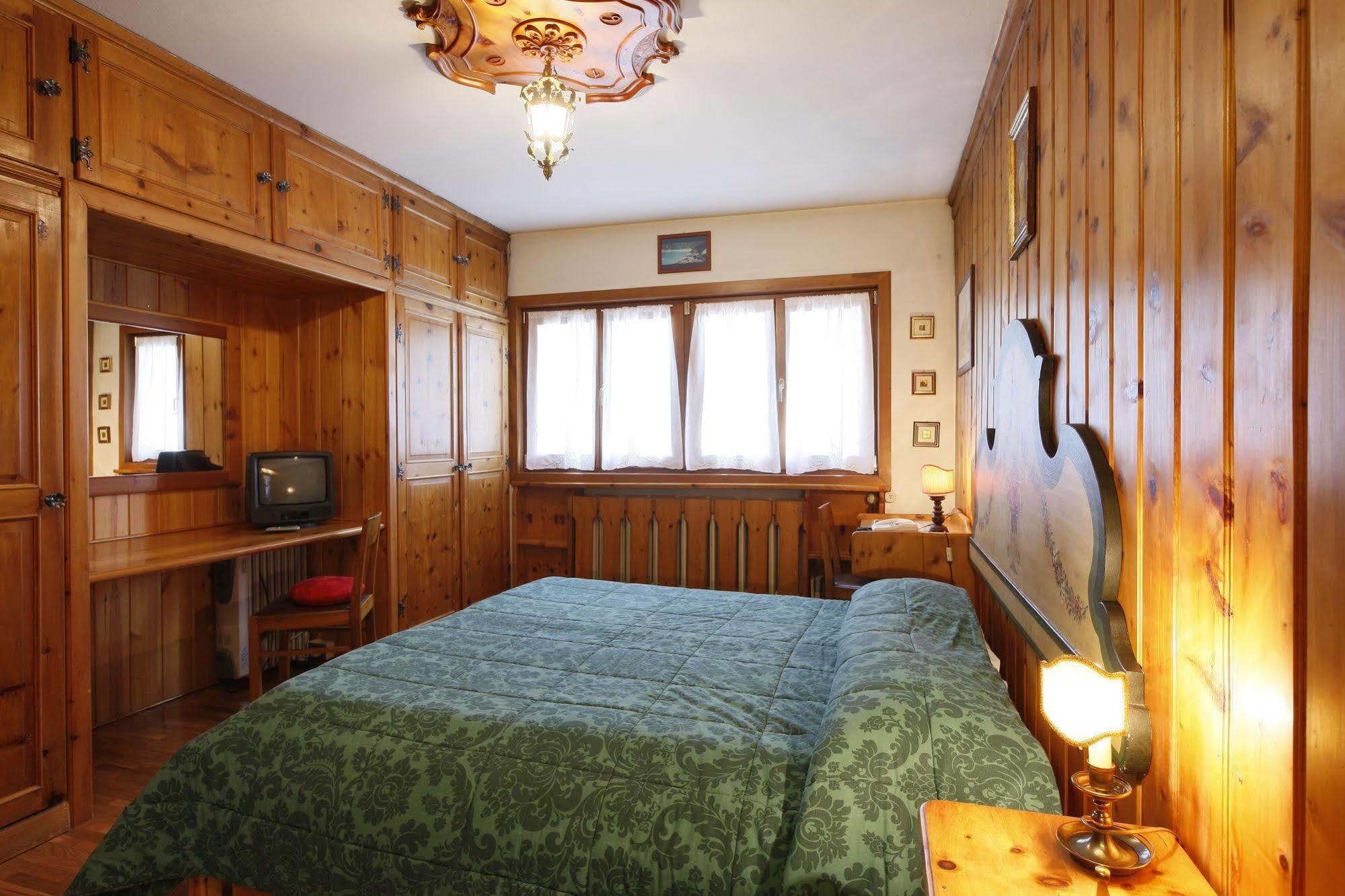 Hotel Corona 3* Cortina d'Ampezzo